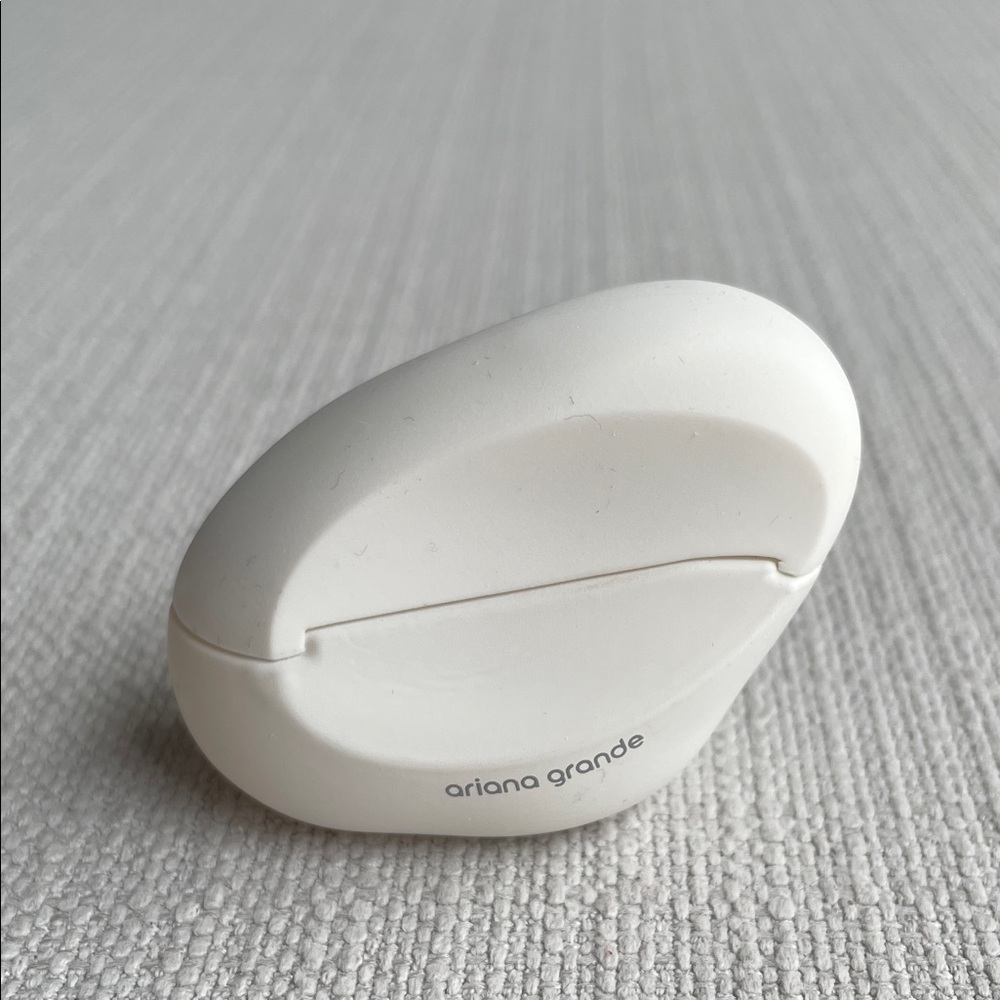 Ariana Grande MOD vanilla miniature fragrance
